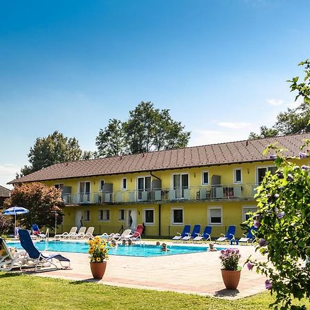 Gasthof Zum Lindenhof Hotel Bad Radkersburg Exterior photo